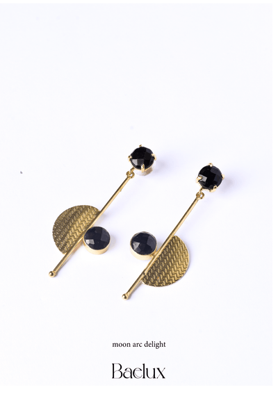 Moon Arc Delight Earrings - Baelux
