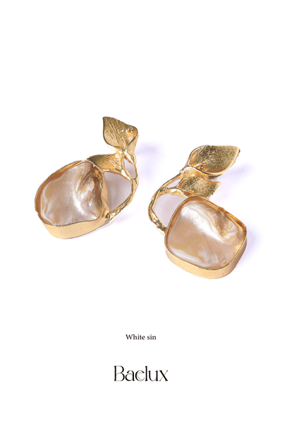 White Sin Earrings - Baelux